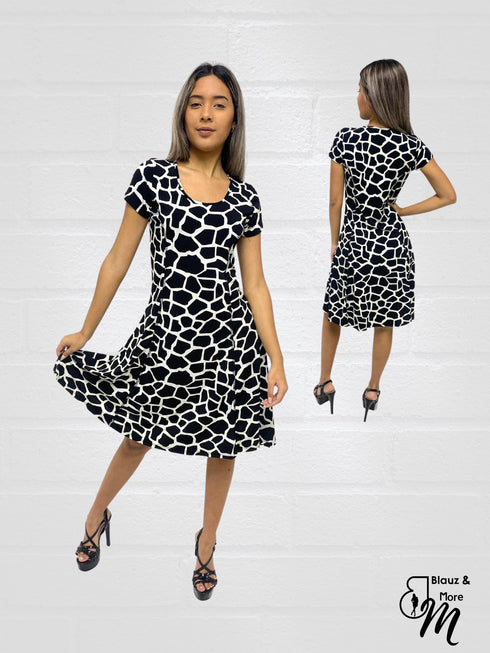 Highlighted Princess Seam Scoop Neck Dress - D037