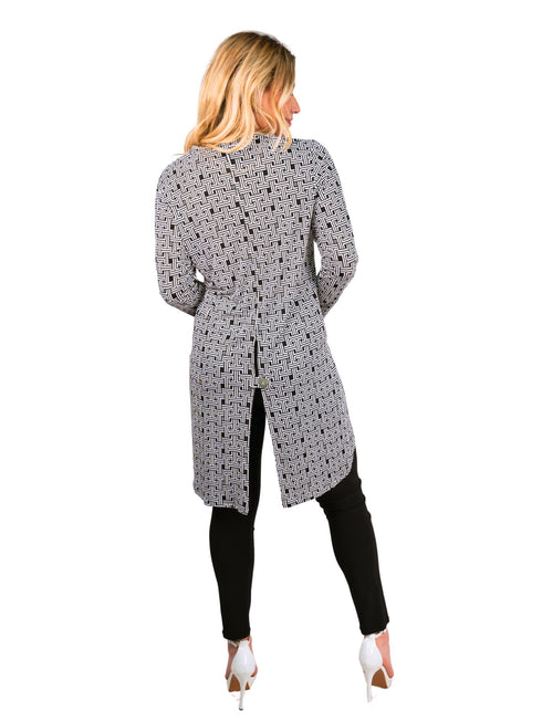 Plaids V Neck Long Sleeve button down Irregular Hem Casual Shirt - T631